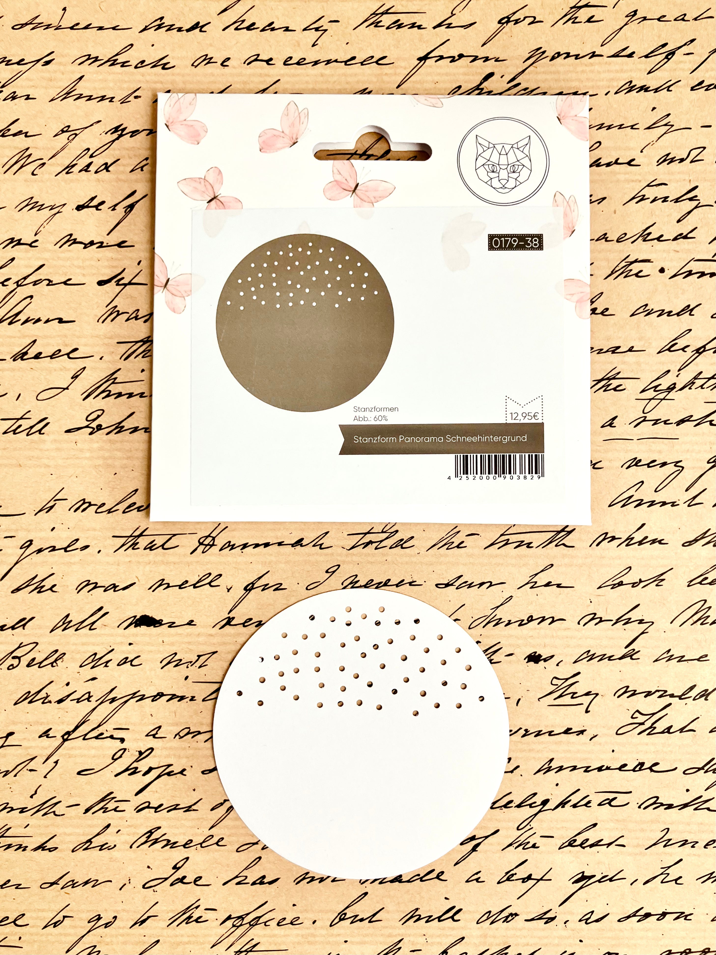 Die - Circle with Snow - Panorama Series - Charlie & Paulchen