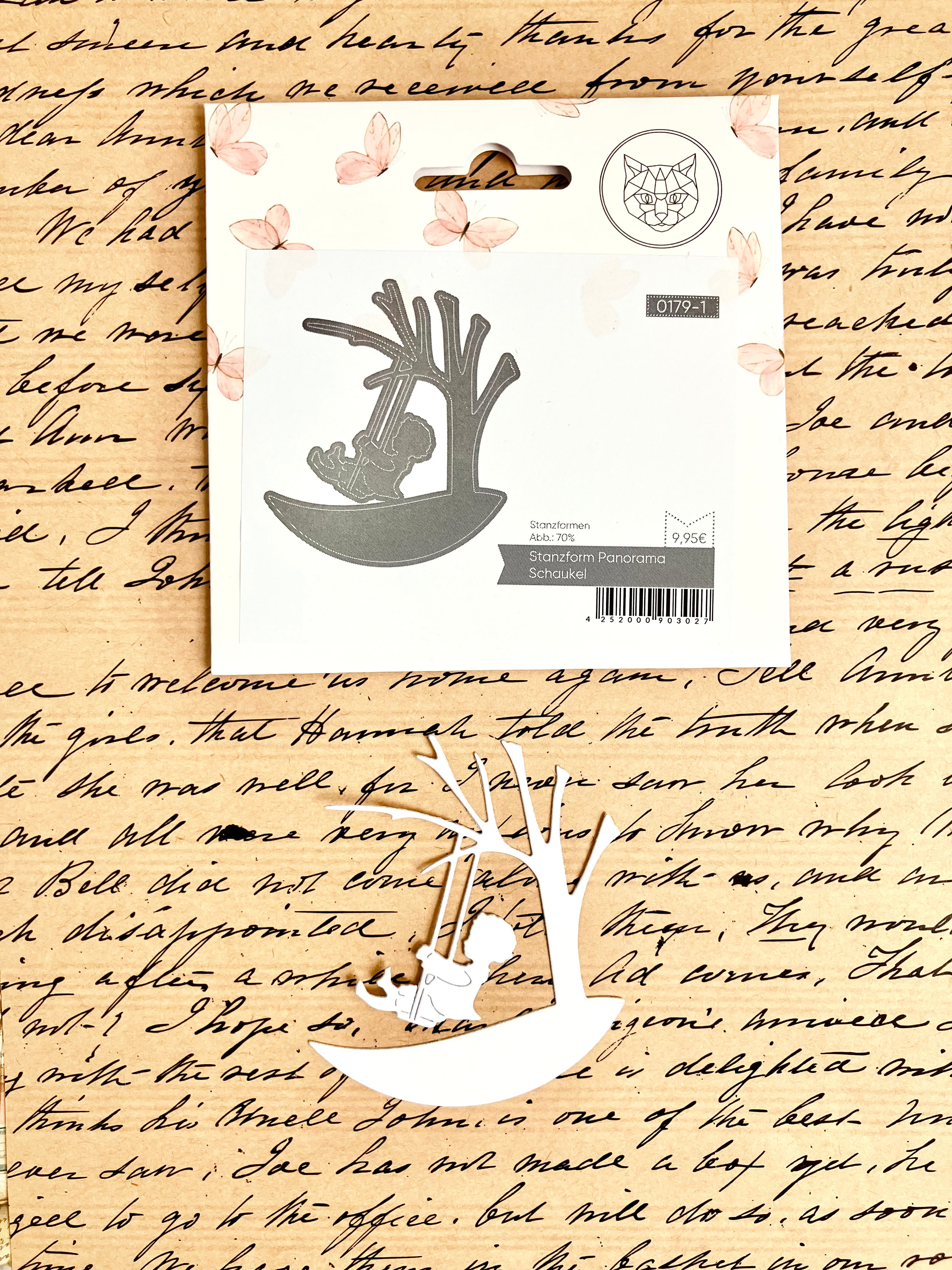 Die - Child on Swing - Panorama Series - Charlie & Paulchen