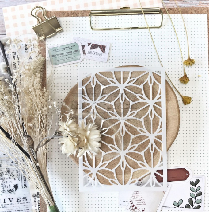 Stencil 4x6 Inch - Leaves - Chou and Flowers