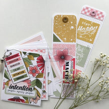 Chou and Flowers - CYCLIQUE STATIONERY COLLECTION - 10 beautiful papers - A4 Chou and Flowers